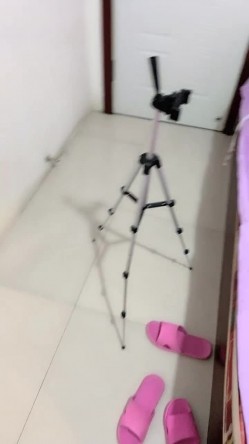 猎奇圈内部分享热门视频极品大奶子哺乳期的奶妈疯狂露出自摸挑逗赚奶粉钱 截图10