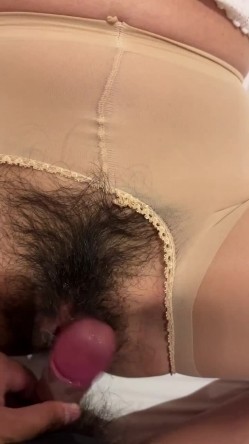上海高端绿帽癖夫妇「Oliva_couple」极品淫妻皮肤紧致网约单男献妻、夫妻交换多人淫乱 截图4