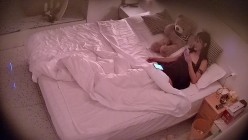 大学城民宿 妓女小姐日常接客 这次终于用上精油了 在小姐姐的服侍下 两位大哥光速缴械 截图3