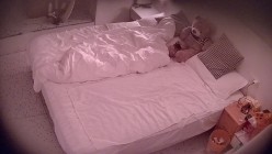 大学城民宿 妓女小姐日常接客 这次终于用上精油了 在小姐姐的服侍下 两位大哥光速缴械 截图14