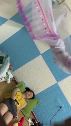 怎么也想不到温文尔雅的嫂子居然做这种事 太真实有点不敢相信！ 截图7