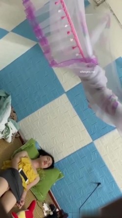 怎么也想不到温文尔雅的嫂子居然做这种事 太真实有点不敢相信！ 截图8