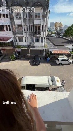 【chishan999池善】，付费群极限人前露出，裸体街头骑车，海滩，加油站，深夜的街头 截图14