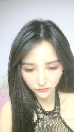 高颜值网红妹子连体网袜小尺度露奶隔着内裤自摸诱惑呻吟娇喘非常诱人 截图14
