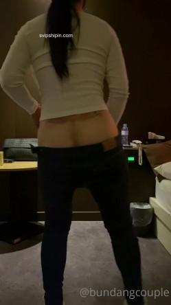 巨乳翘臀撸铁健身女神bundang收费不雅自拍视频 淫荡至极没实力的肉棒满足不了她 截图14