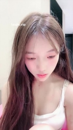 顶级校花来了，好美啊，【吧啦】，清纯反差感十足，娇羞的小表情让人瞬间硬起来，粉穴特写好美！ 截图4