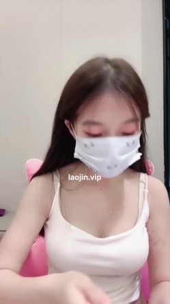 顶级校花来了，好美啊，【吧啦】，清纯反差感十足，娇羞的小表情让人瞬间硬起来，粉穴特写好美！ 截图7