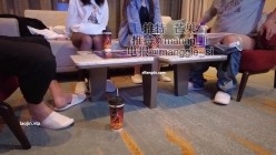 换妻大神，【芒果】最新活动，温泉酒店相约，对方妻子第一次，享受交换的刺激和快乐，高潮不断 截图6