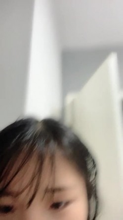 萌萌小仙女 广西表妹 ，带你飞带你浪，小逼逼感受拳交的快乐，菊花的初尝试，脸上爽开花啦！ 截图16
