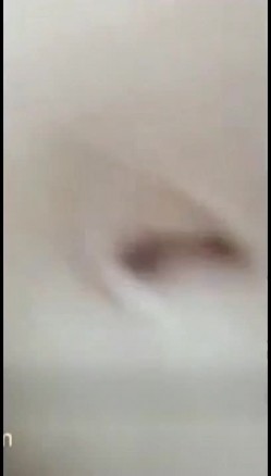 “哥哥骚逼好痒我要你射”大龄白领姐姐下班搭乘黑车主动伸手摸鸟挑逗司机车停路边车震叫的超骚内射对白淫荡 截图13