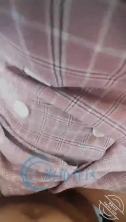 乱伦达人菊花有点松 ️在办公室操同事穿的太骚忍不住 周六加班的时候在会议室穿着衣服就操了她  截图8