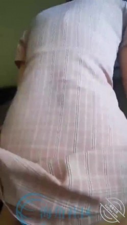 乱伦达人菊花有点松 ️在办公室操同事穿的太骚忍不住 周六加班的时候在会议室穿着衣服就操了她  截图11
