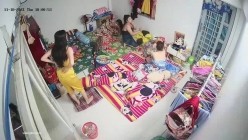 10月最新流出【破解摄像头】 ️监控下的女生宿舍日常洗澡换衣服 截图1