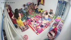 10月最新流出【破解摄像头】 ️监控下的女生宿舍日常洗澡换衣服 截图2