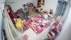 10月最新流出【破解摄像头】 ️监控下的女生宿舍日常洗澡换衣服 截图7
