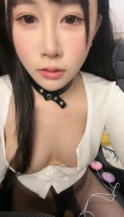 撸管推荐！校花级别女神~【京鱼鱼】道具狂插！淫水喷不停~！~~~给土豪当过小三，这颜值确实够顶，超赞，撸管必备！ 截图10