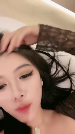 车模小姐姐下海！在床上超级骚！主动骑乘位猛怼，大白美臀撞击，3小时不停操，持续冲刺，美女爽翻 截图13