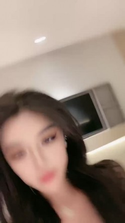 车模小姐姐下海！在床上超级骚！主动骑乘位猛怼，大白美臀撞击，3小时不停操，持续冲刺，美女爽翻 截图14
