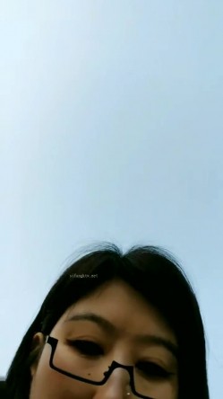 极品骚货~【姐姐不乖】户外小树林跳蛋~闺蜜双秀~全裸特写~！玩得就是天人合一 紧张刺激 截图9