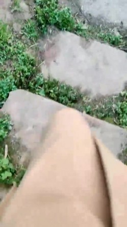 极品骚货~【姐姐不乖】户外小树林跳蛋~闺蜜双秀~全裸特写~！玩得就是天人合一 紧张刺激 截图16