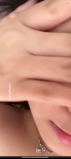 PUA实力大神【网调加约炮】专业线上线下忽悠套路玩弄学生妹，巨乳妹子闺房脱光自慰 截图6