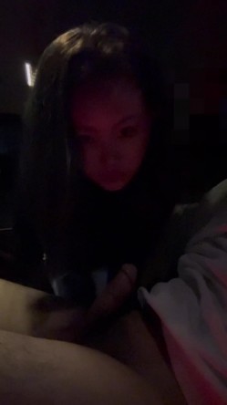 北京石景山第四位女主，被逼着喝尿，女主都哭了，口交达人上线，口活已经炉火纯青，大肉棒用力插进肥美的大屁股 截图16