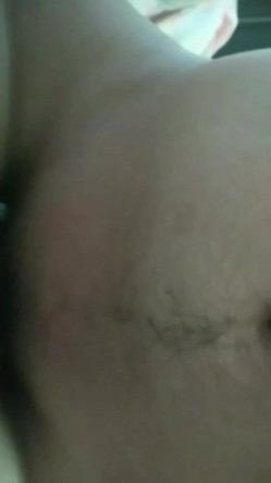 快乐熟女  居家淫乱的生活  戴套上阵安全第一，服务相当到位，吹硬舔爽在做爱 截图8