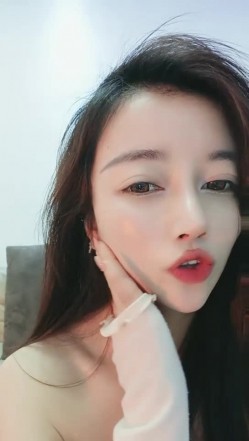 万人迷模特儿一库一库：啊啊哥哥用力，射里面射逼逼好吗老公，好深呀好爽，这样的挑逗哪个网友受的了 骚爆啦！ 截图6