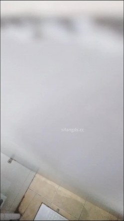 补习班女厕近距离抄底贴B拍几位美女老师的神秘花园 截图11