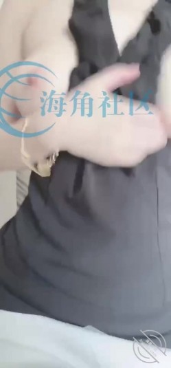 最新购买海角社区最爱瑜伽骚嫂子新作 ️给嫂子送奢侈品礼物疯狂做爱 截图8