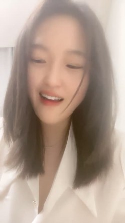 极品大奶美女，【大奶婉婉】，比碗还大的美乳，胸型一等一的好，跟男友无套内射，撸管必备佳品 截图16