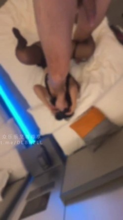 推特生冷不忌，有逼就操，上至天菜顶美，下至居家少妇「记事本」极品反差眼镜婊骚母狗+肥臀妓女 截图7