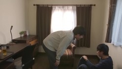 JUQ-351 母をイジメっ子の同級生にNTRれたいじめられっ子の僕 愛弓りょう 截图2