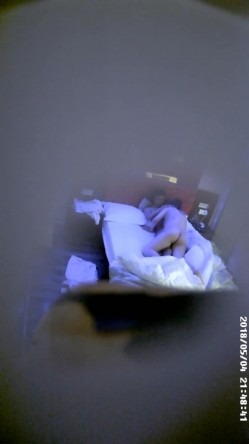 满背纹社会小青年与身材丰腴的妹子啪啪啪年轻精力旺盛体位多床上搞到床下边干边拍妹子叫声刺激 截图1