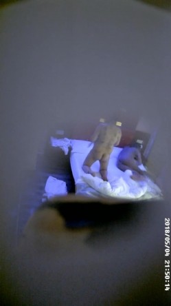满背纹社会小青年与身材丰腴的妹子啪啪啪年轻精力旺盛体位多床上搞到床下边干边拍妹子叫声刺激 截图2