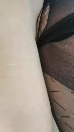 “啊~顶死了~插死我了”对话刺激，很能淫叫的极品人妻少妇【骚逼爱丽丝】性爱自拍，吞精无毛美臀无套各种输出白浆泛滥，撸管必备 截图6