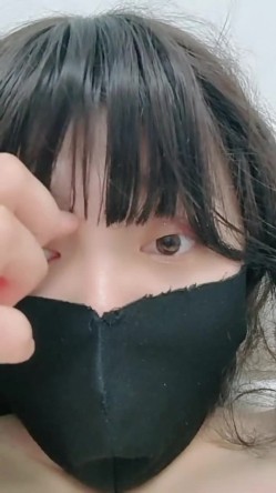 【夜袭少妇】G奶少妇! 巨乳肥臀 丝袜掰穴自慰 无套狂干 截图16