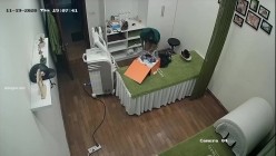 新流出 ️【破解摄像头】 ️美容院高质量少妇小姐姐全身刮毛 截图3