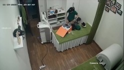 新流出 ️【破解摄像头】 ️美容院高质量少妇小姐姐全身刮毛 截图4