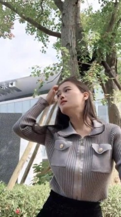 御姐女神！【宝宝】极品大长腿~丝袜裸空跳蛋~户外泄尿！ 截图16
