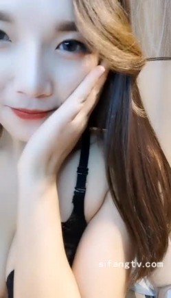极品骚女神【睿思儿】网购了个男模充气娃娃，做爱道具双插 超淫荡，骑乘充气娃娃 爽飞啦幸好是充气得，这骚劲哪个男人受得了！ 截图9