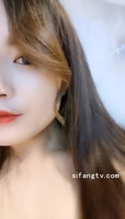 极品骚女神【睿思儿】网购了个男模充气娃娃，做爱道具双插 超淫荡，骑乘充气娃娃 爽飞啦幸好是充气得，这骚劲哪个男人受得了！ 截图10