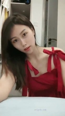 极品高颜冷艳御姐，反差小妈感女主播「金刚护撸娃」「小奶猫」密码房激情淫语撩骚，和姐妹下海大秀，互舔互口 截图3