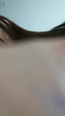 极品高颜冷艳御姐，反差小妈感女主播「金刚护撸娃」「小奶猫」密码房激情淫语撩骚，和姐妹下海大秀，互舔互口 截图7
