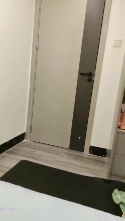 极品高颜冷艳御姐，反差小妈感女主播「金刚护撸娃」「小奶猫」密码房激情淫语撩骚，和姐妹下海大秀，互舔互口 截图13