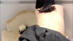 可爱纯欲眼镜学生妹，被男友当作小母狗无套暴力顶宫打桩操到哭 截图5