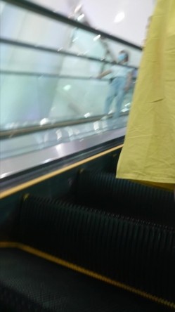魔手精品2021商城偷窥众多妹子裙底非常之诱惑 这高颜值大长腿大多数是丁字裤 截图9