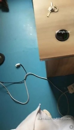 小美女护士心儿 上班间跳蛋插进骚穴，震得淫穴爽爽的 在办公室就开始淫叫，带着跳蛋去看望病人后又回到办公室爽 截图8