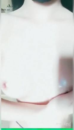 魔鬼极品身材毒药洛幽幽 涂抹精油推拿身体，自慰棒加持阴穴，插得浪叫不停！ 截图5