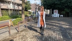 FUNK-049 Hとお小遣いに興味のあるタイトワンピ奥さん大集合 リモバイを着けたままお散歩してお小遣い稼ぎする過激ミッションに挑戦したら… 截图2